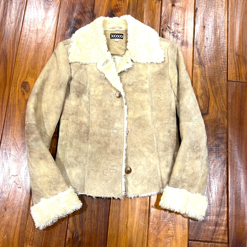 80’s Vintage leather coat with acrylic plush Sherpa lining . Very good condition